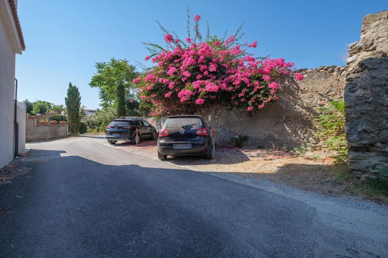 Casa Vacanza Josephine Barcellona Pozzo di Gotto Exterior foto